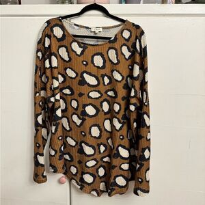 Umgee oversized long sleeve top